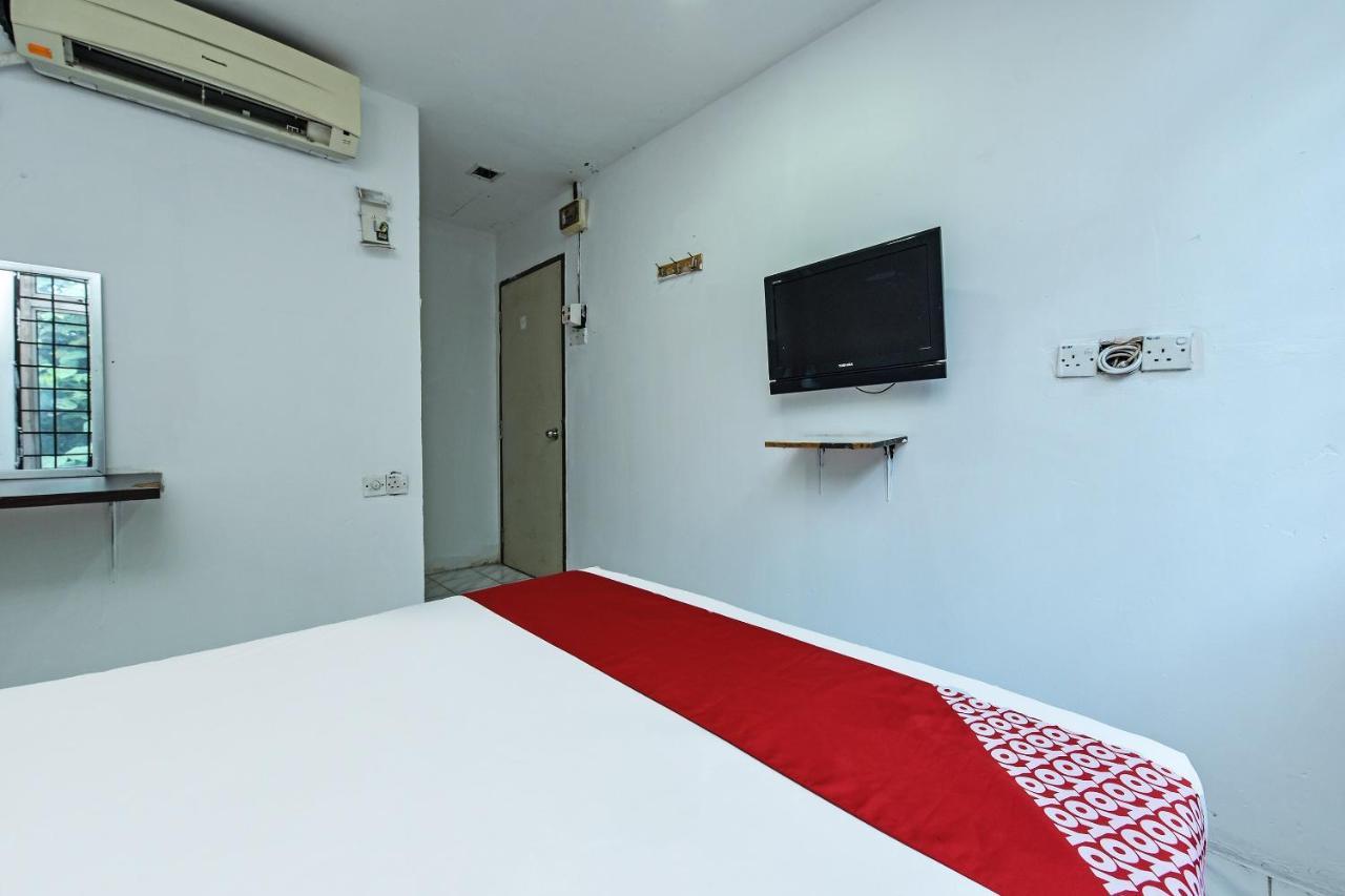 סרמבאן Oyo 90643 Gks Hotel מראה חיצוני תמונה