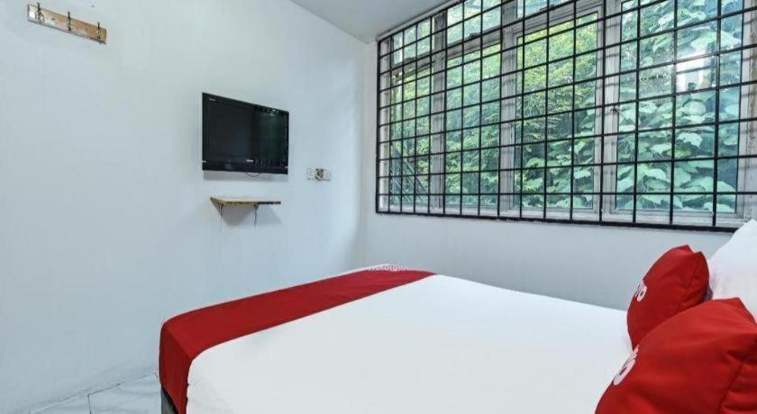 סרמבאן Oyo 90643 Gks Hotel מראה חיצוני תמונה
